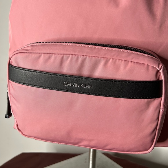 Calvin Klein New backpack - Picture 2 of 8